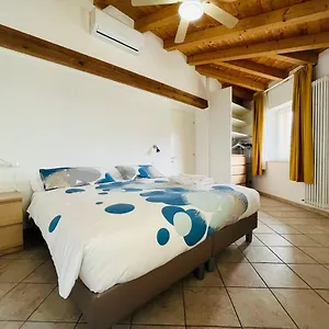 Manga Rosa , Malcesine Italien